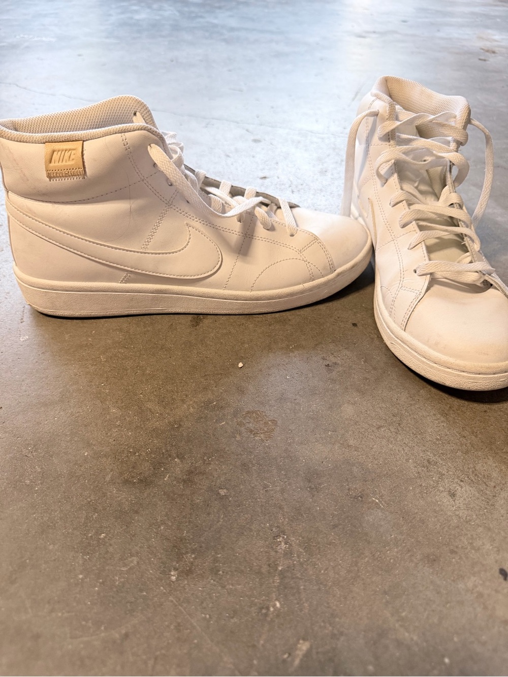 Nike Court Royale 2 Mid